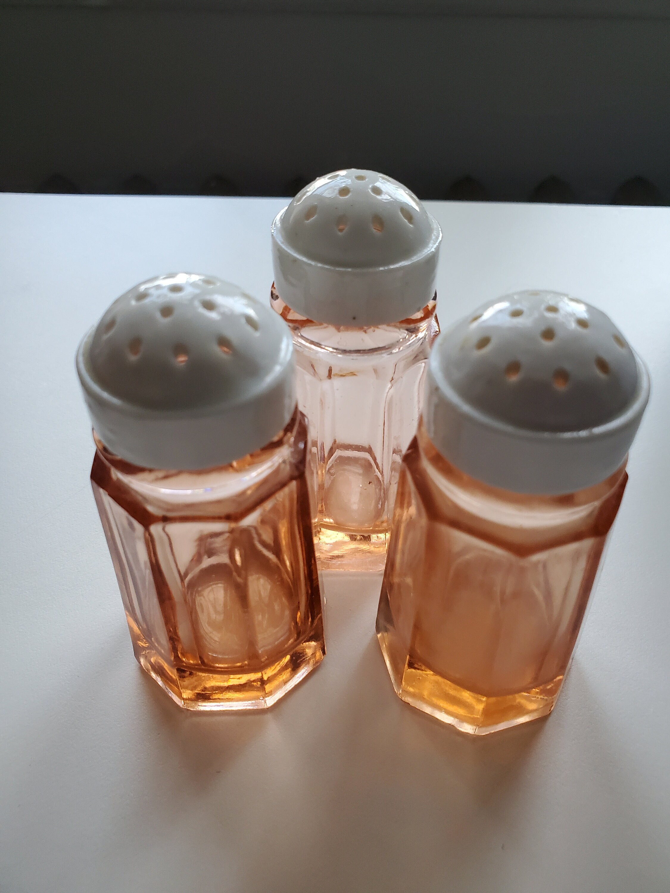 Set of Three Retro Atomic Speckled Pink Salt Pepper Sugar Spice Shaker –  Portland Revibe