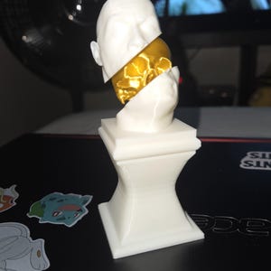 Rockskullbust