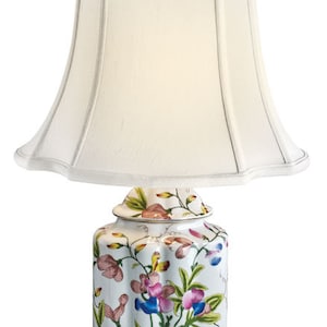 Floral Motif Scallops Jar Porcelain Table Lamp