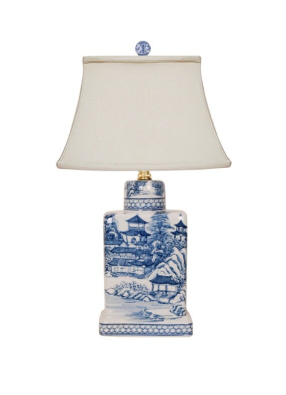 Blue and on sale white chinoiserie lamp