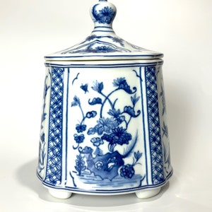Blue and White Porcelain Tea Jar With Lid