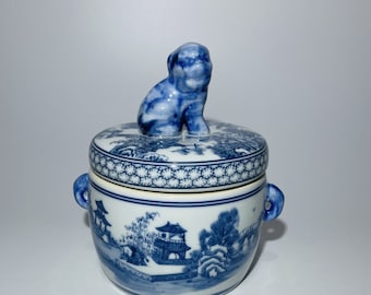 Blue and White Blue Porcelain Canister Foo Dog Top 7"