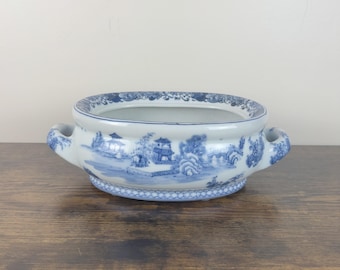 Blue & White Porcelain Planter: Vintage Chinoiserie Cachepot, Landscape Design