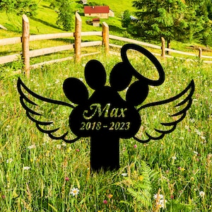 Custom Pet Memorial Garden Stake, Personalized Pet Loss Gift, Pawprint Angel Wings Metal Sign, In Memory Of, Grave Marker, Garden Decor