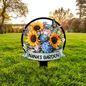 Personalized Metal Garden Sign, Custom Garden Name Stake, Floral Yard Art, Mother&#39;s Day Gift, Outdoor Decor, Garden Lover&#39;s Plaque