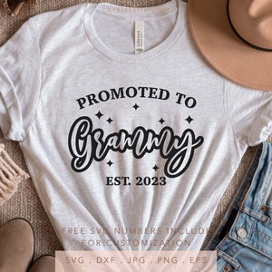 Gepromoveerd tot Grammy SVG PNG DXF Jpg Eps Grootmoeder, Moederdag, Cadeau voor mama, Nieuwe Grammy, Eerste keer Grammy, Nana, Baby Aankondiging Svg