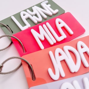 Étiquettes de sac | Porte-clés sac à dos | porte-clé d'école | Porte-clés prénom | Étiquette de sac pour enfants | porte-clés personnalisé | Étiquette de nom de déjeuner | Nom acrylique