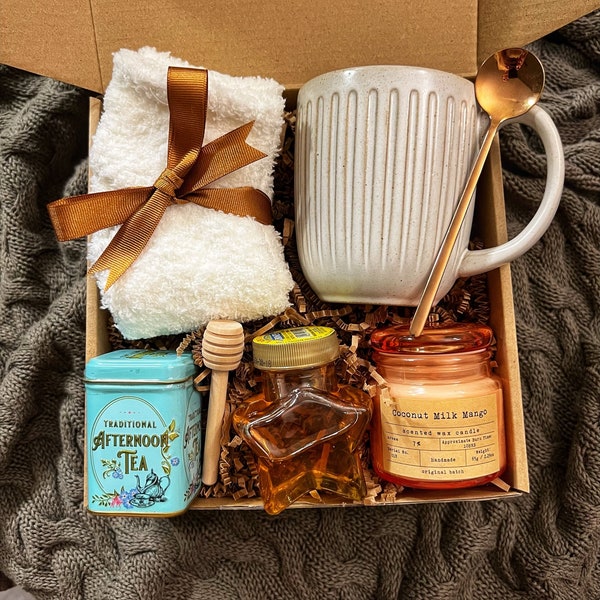 Fall Vibes Hygge Gift Set | Hello Fall Care Package, Fall Gift Basket for Women and Men, Fall Gift Set, Warm and Cozy Gift Box, Cabin gifts