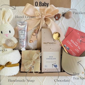 New Mom Care Package Gift Box, New Baby Gift Basket, Expecting Mom, Congrats on Your New Baby, Congratulations Pregnancy Gift Box