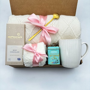 Gift Box for Best Friend Care Package Gift Box for Her Sending Love And Hugs Gift Basket for Get Well Soon Gift Box for After Surgery Gift