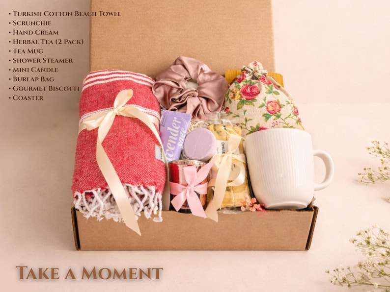 Mindfulness Gift Box "Take a Moment" featuring stress-relief spa products, a tea set, and cozy accessories for a quiet break.