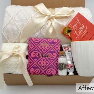 Thinking of You Gift Hamper Box, Sympathy Gift for Loss,  Gift Box for Women, Get Well Soon Gift, Surgery Care Package, Birthday Present