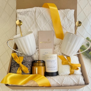 Gift Box for Couples, Congrats Engagement Present, Wedding Gift basket, Housewarming Gift Set, Anniversary, New Homeowners First Home Gift