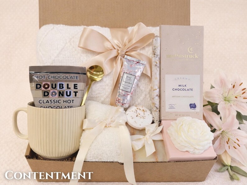 Relaxing gift box for women, perfect for birthdays or a thinking of you gesture.