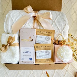 Sympathy Gift Basket, Condolences Gift, Hygge Gift Box with Blanket, Sending a hug, Thinking of you, Bereavement gift, Encouragement gift,