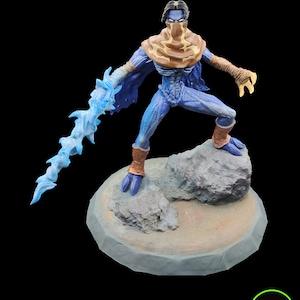 Raziel Legacy of Kain Soul Reaver fan art statue in hand-painted resin 31 cm