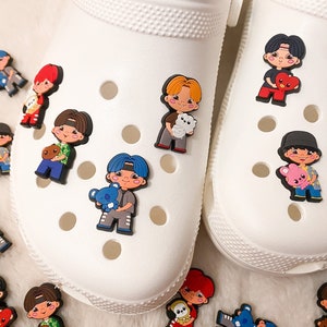 Jibbitz moji on sale