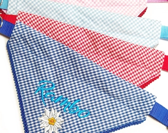 Hundehalstuch mit Halsband personalisiert mit Namen Alpenweiß bestickt Karo Trachten Jäger Bayern Style Halstuch Tuch dog bandana