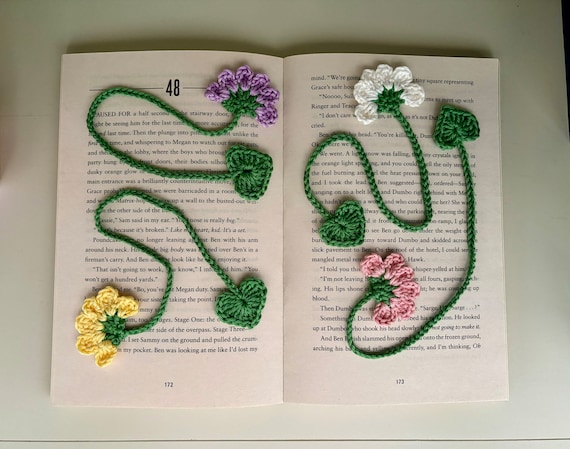 Handmade Bookmark Crochet Gift, Cute bookmark gift for mum, flower bookmark, Crochet bookmark for friend, gift for book lovers, book gifts
