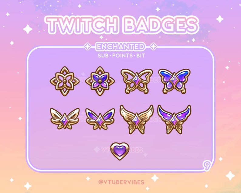 Puede incluir: Un conjunto de insignias de chat de Twitch con un esquema de color morado y dorado. Las insignias presentan un dise&ntilde;o de flor, mariposa y alas. El texto "ENCHANTED" y "SUB POINTS - BIT" se muestra sobre las insignias.