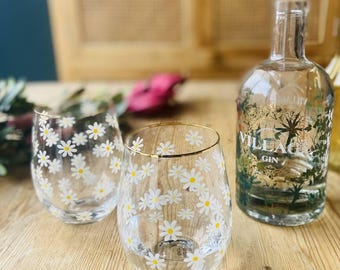 Gold Rimmed Daisy Glass in a Gift Box