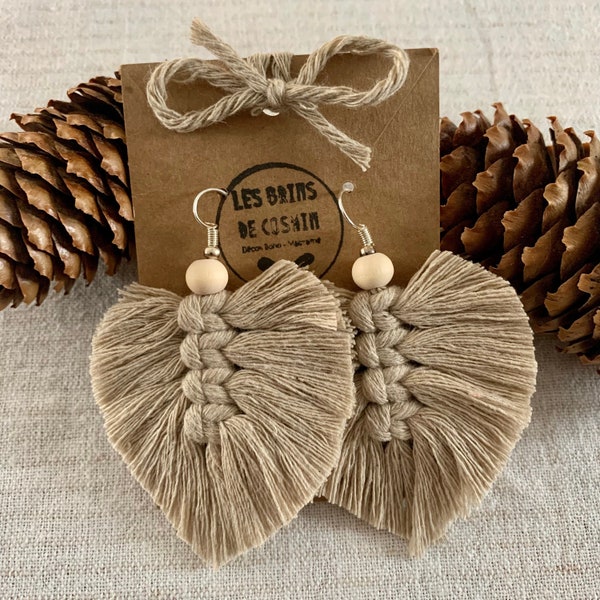 Boucles d'oreilles en macramé, Bijoux bohème, Feuilles en macramé, Accessoire mode Automne Hiver, Cadeau Noël fait main pour elle, Mode Boho