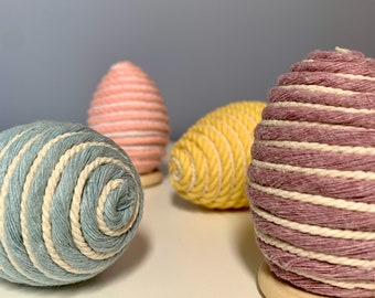 Batch of pastel or neutral Easter eggs, macramé Easter decoration, festive table decoration, boho spring decoration, decorated cotton eggs