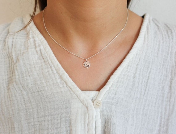 Kronen Chakra Anhänger an 925 Silberkette, Halskette für Frauen, minimalistisch, Human Design, spiritueller Schmuck, Esoterik