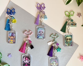 Handgemaakte Monster High-sleutelhangers - unieke fotobedels met kralen