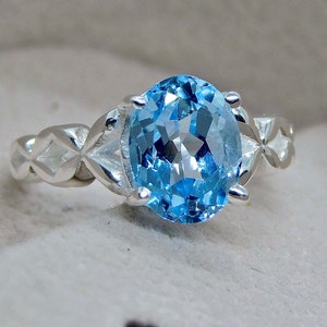 Genuine Aquamarine Solitaire Ring• Oval Cut Gemstone Promise Ring• Everyday 18k Gold Ring• Aquamarine Handmade Textured Ring Simple Jewelry