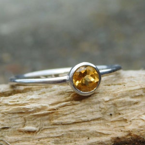Natural Yellow Citrine Ring • 925 sterling Silver Ring • Yellow Stone Ring • Citrine silver Jewelry • Minimalist Birthstone Anniversary Ring