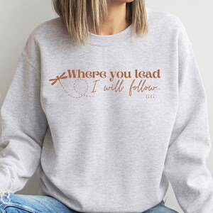 Follow the store stars jumper