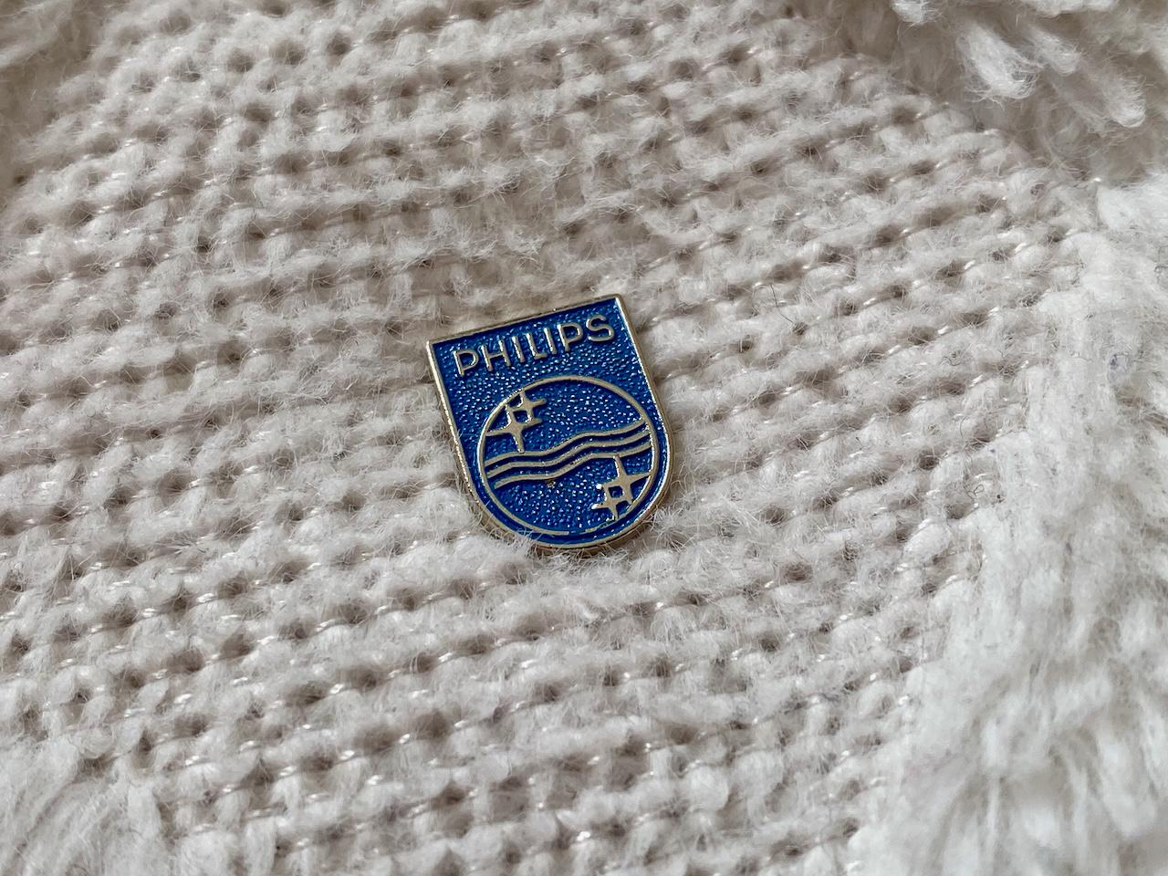 希少なヴィンテージ 1980 年代 Philips エナメルピン – 1980 年代の