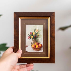 Vintage 1960s Aquarell Tulpen und Äpfel signiert | Gerahmtes Original Kunstwerk | Florale Kunst im Vintage Holzrahmen | Mid-Century Dekor