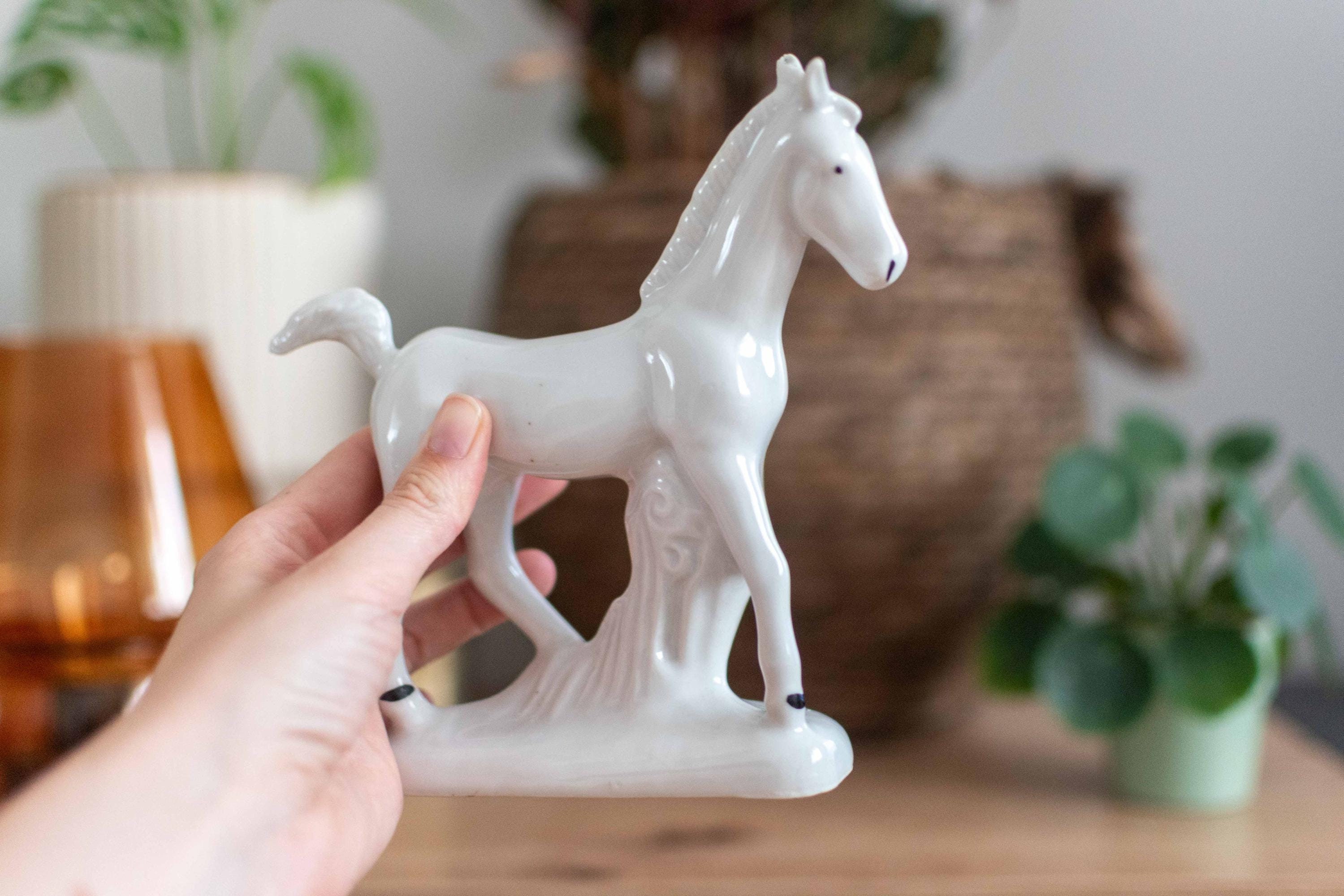 ベルギー製　馬　陶器　オブジェ　アンティーク　蚤の市　ブロカント　白　ビンテージ ベルギー製 馬 陶器 オブジェ アンティーク 蚤の市 ブロカント