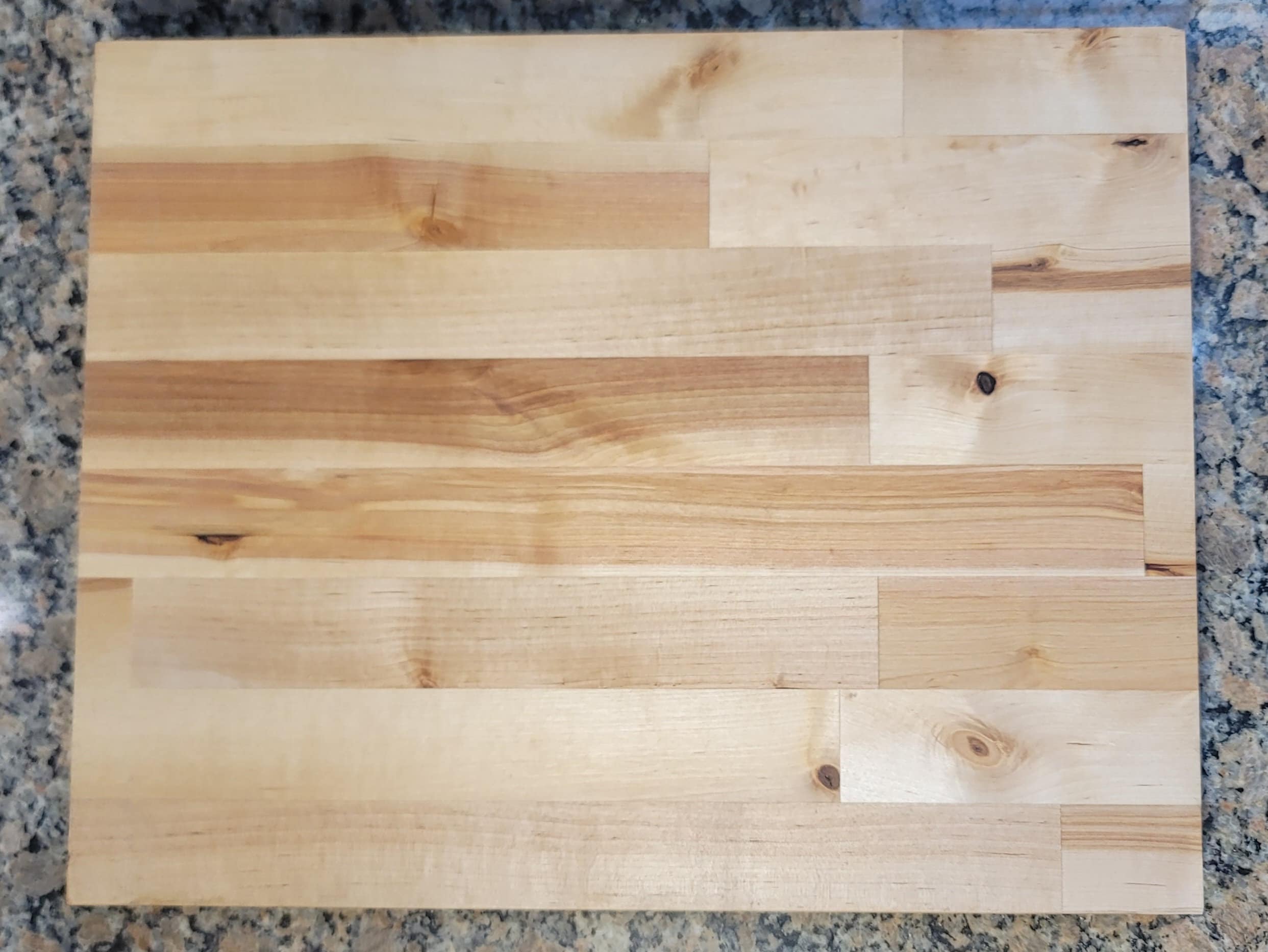 Round Birch Cutting Board with Paddle – Eaglecreek Boards