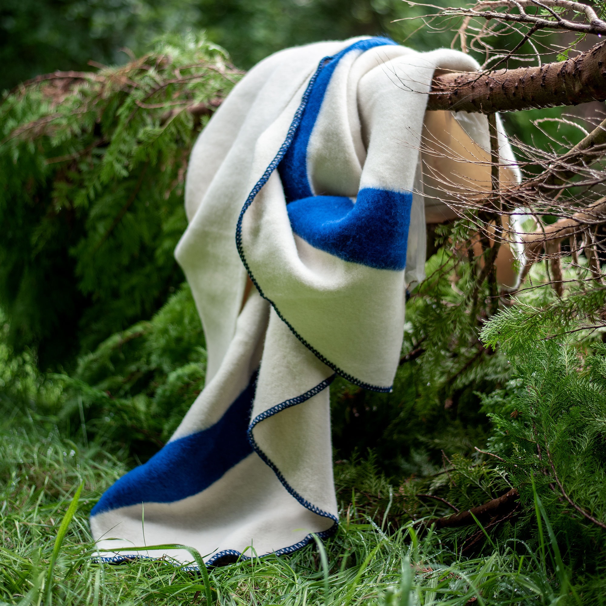 Wool Blanket Thick and Heavy Pure Sheep's Wool Bed Blanket in Natural