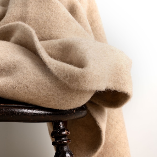 Couverture en laine épaisse, pure laine de mouton, beige naturel. 100 % laine vierge, jeté de couverture chaud pour l'hiver