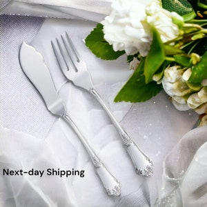 Silver fish cutlery set (fork and knife),  wedding fish flatware, silver plated cutlery set floral design.