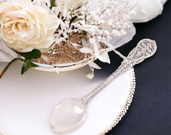 Vintage TIFFANY & CO. Sterling Bunny Rabbit Baby Spoon Mid Vintage TIFFANY & CO. Sterling Bunny Rabbit Baby Spoon Mid
