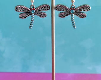 Sparkling Crystal Dragonfly Earrings: Boho Dangle Jewelry