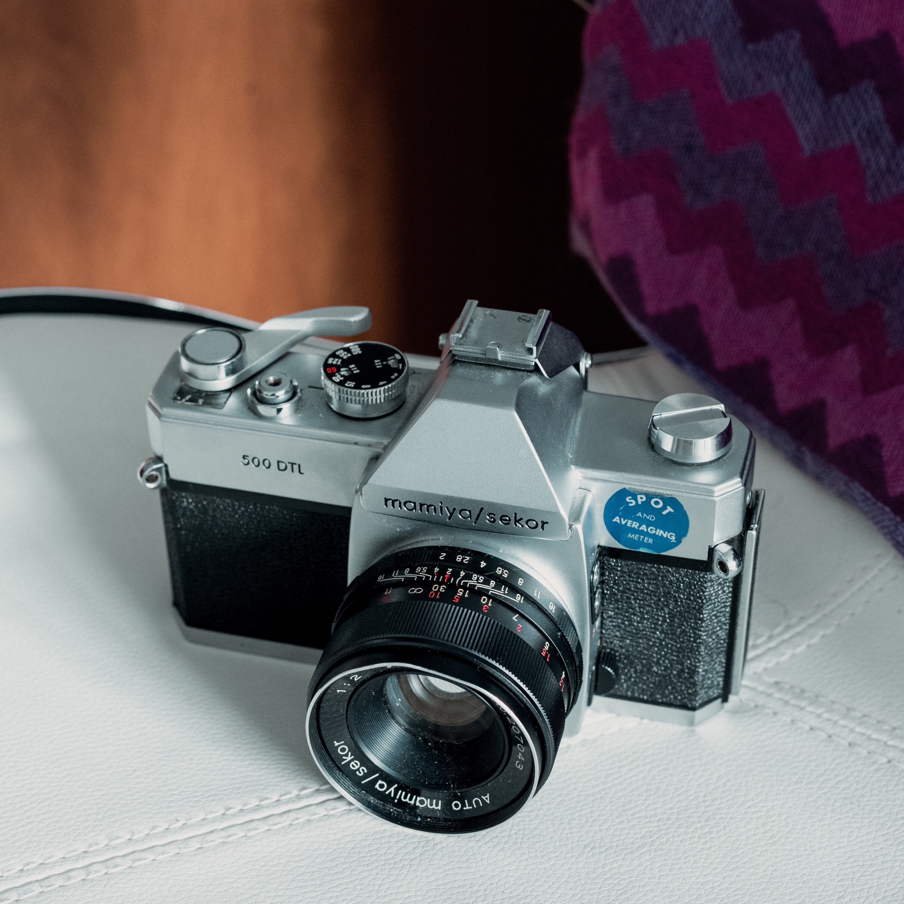 Appareil Photo 35 Mm Vintage – Vivitar Avec Flash, Mamiya/Sekor Et Objectif Grand Angle