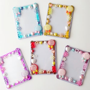 Toploaders decorados - Linda estética pastel - Portatarjetas fotográficas 3D personalizadas - Gran regalo para los fanáticos del Kpop (¡¡REGALOS INCLUIDOS!!)