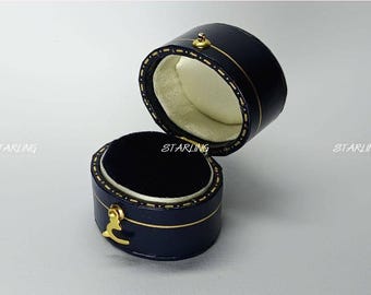 From UK - Very fine victorian vintage oval shaped ring box leatherette dark blue
