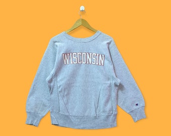 Vintage Wisconsin university champion reverse weave sweatshirt Wisconsin crewneck Wisconsin sweater pullover college grey colour medium