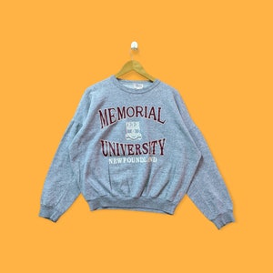 Vintage 1987 Memorial University Groot logo sweatshirt Memorial University trui met ronde hals trui college stijl grijze kleur maat groot