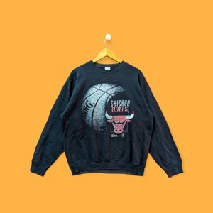 Vintage distressed Chicago bulls sweatshirt Chicago bulls crewneck Chicago bulls sweater pullover streetwear sports black colour x-large