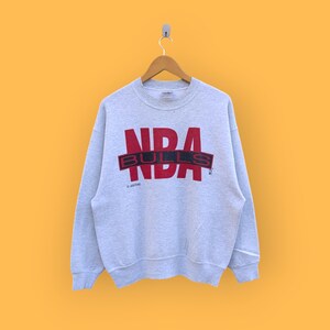vintage 90s Distressed Chicago bulls sweatshirt Chicago bulls crewneck Chicago bulls sweater pullover streetwear gray colour size large