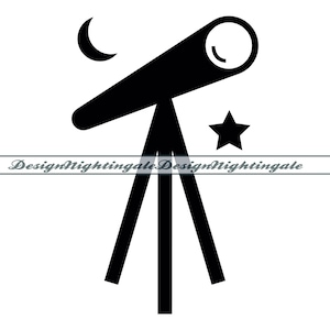 Könnte beinhalten: Illustration eines schwarzen Teleskops mit einem Halbmond und einem Stern. Das Teleskop steht auf einem Stativ. Der Text "DesignNightingale" befindet sich in einem Banner darunter.