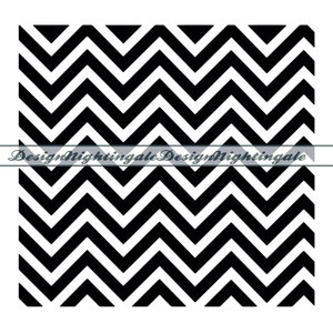 Puede incluir: Patrón de chevron blanco y negro. El patrón está formado por zigzags blancos y negros alternados.